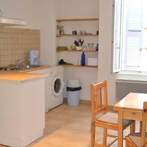 Les Capena 1 Appartement Collobrières
